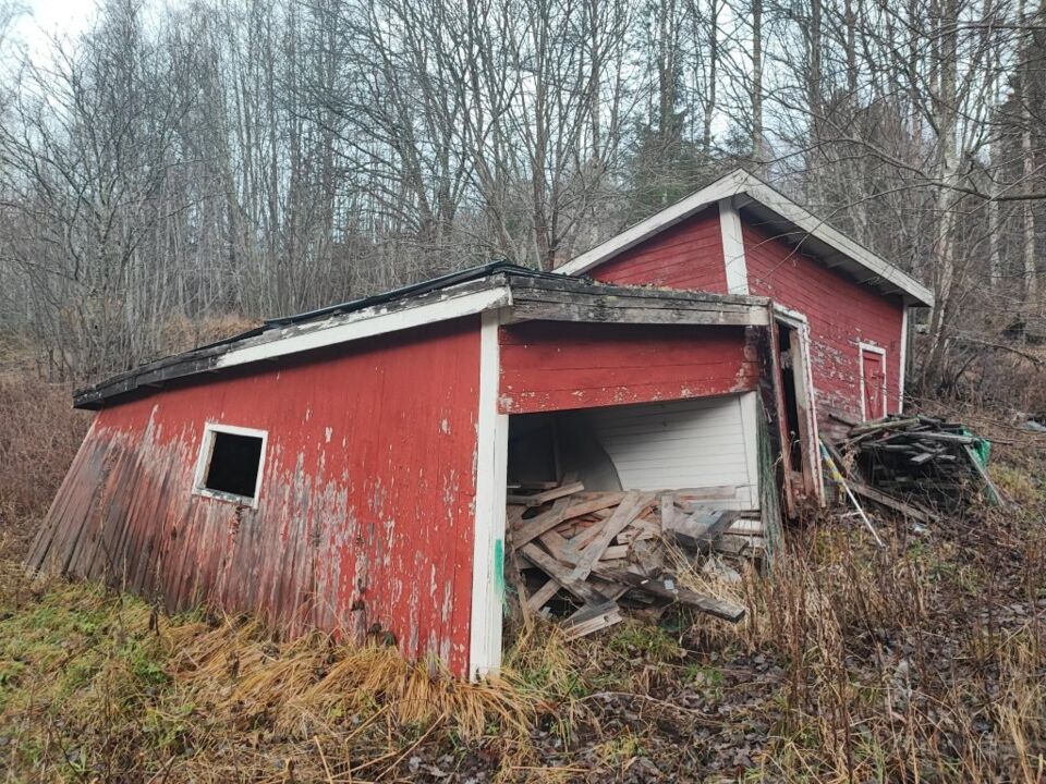 Foto 14 von 19 — Småhusenhet, byggnadsvärde under 50 000 kr