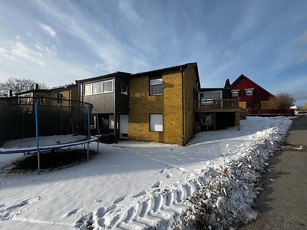 Foto 2 von 3 — Småhusenhet, bebyggd