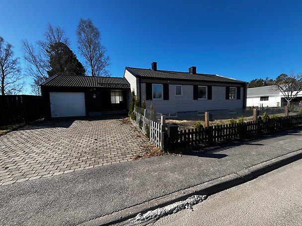 Foto 1 von 4 — Småhusenhet, bebyggd