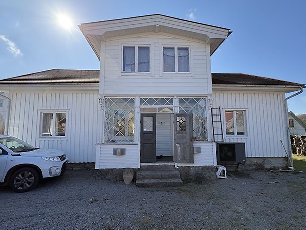 Foto 2 von 4 — Småhusenhet, bebyggd