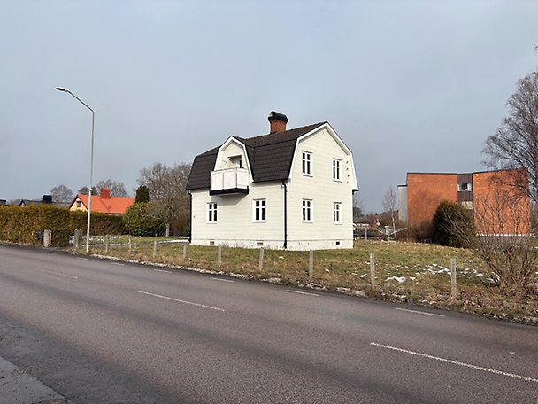 Foto 2 von 3 — Småhusenhet, bebyggd