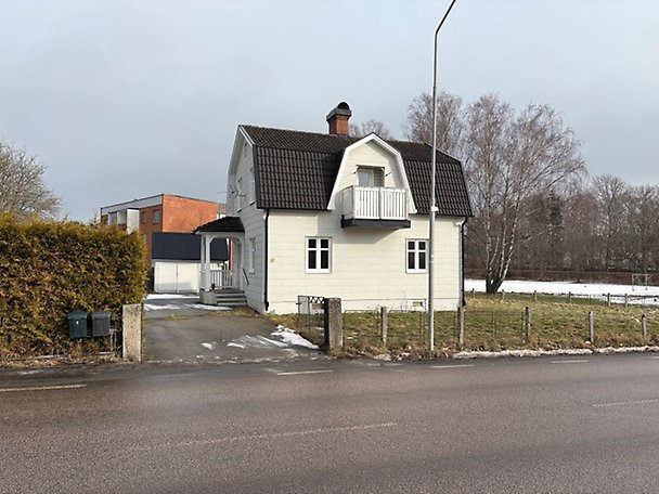 Foto 1 von 3 — Småhusenhet, bebyggd