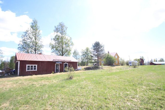 Foto 1 von 8 — Småhusenhet, bebyggd