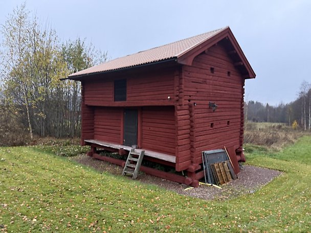 Foto 4 von 8 — Småhusenhet, bebyggd