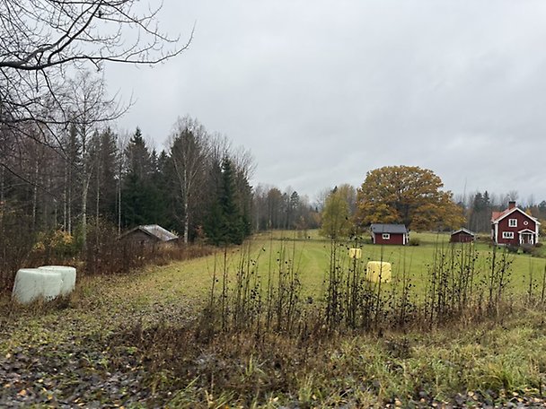 Foto 2 von 8 — Småhusenhet, bebyggd