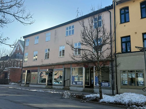Foto 2 von 15 — Hyreshusenhet, bostäder och lokaler
