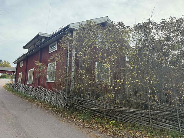 Foto 3 von 7 — Lantbruksenhet, bebyggd