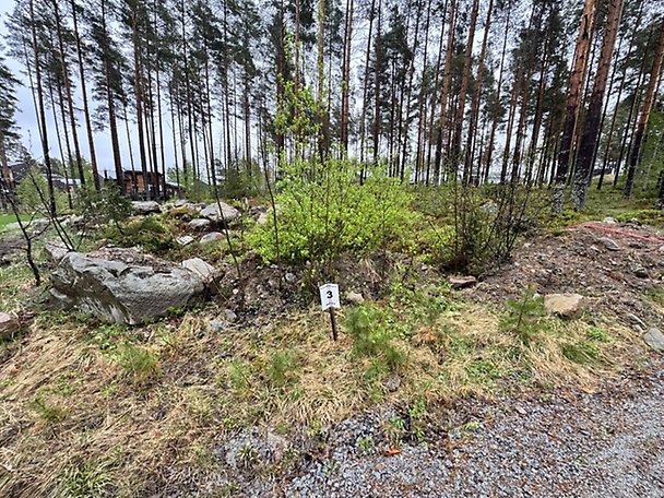 Foto 1 von 8 — Småhusenhet, tomtmark