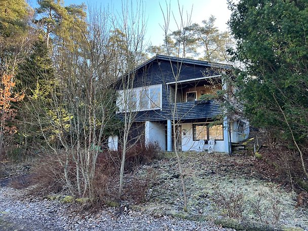 Foto 2 von 3 — Småhusenhet, bebyggd
