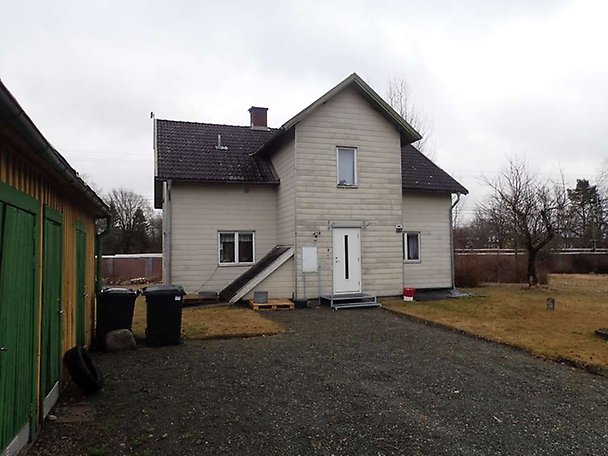 Foto 2 von 9 — Småhusenhet, bebyggd