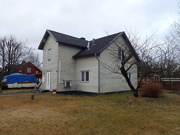 Foto 1 von 9 — Småhusenhet, bebyggd