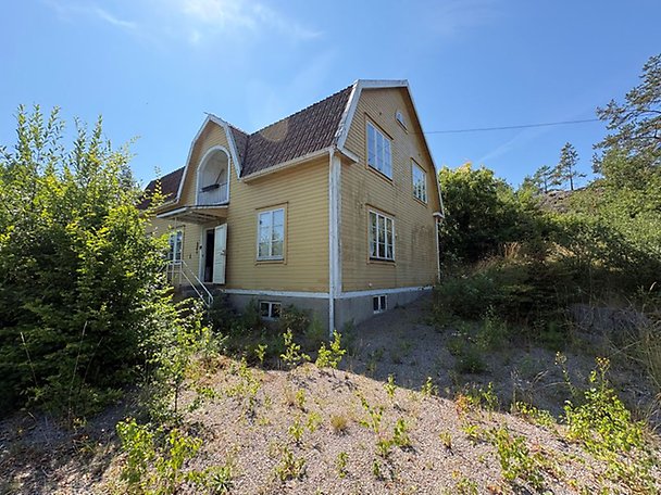 Foto 5 von 6 — Småhusenhet, bebyggd