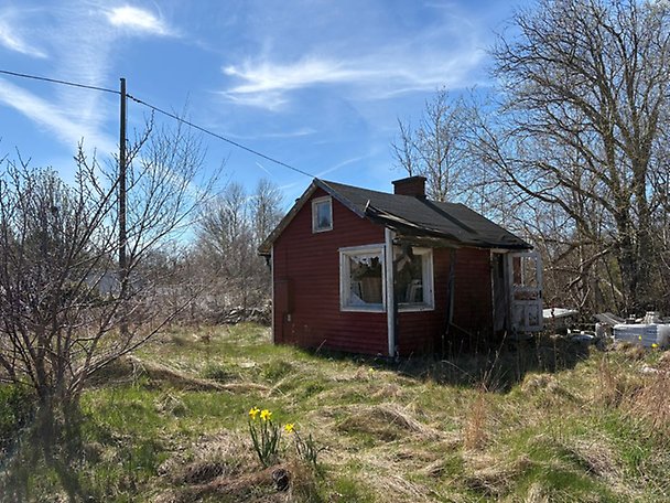 Foto 1 von 5 — Småhusenhet, byggnadsvärde under 50 000 kr