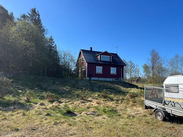Foto 1 von 5 — Småhusenhet, bebyggd
