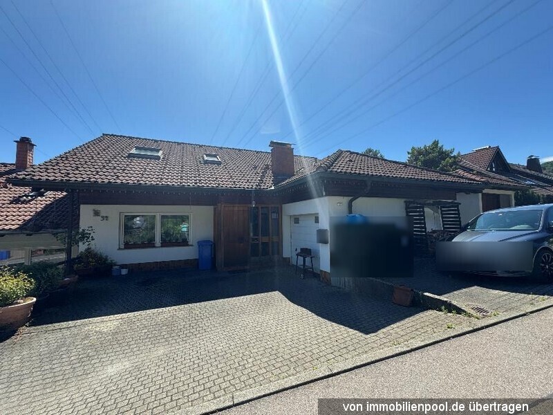 Foto 1 von 3 — 4-Zimmerwohnung mit Garage