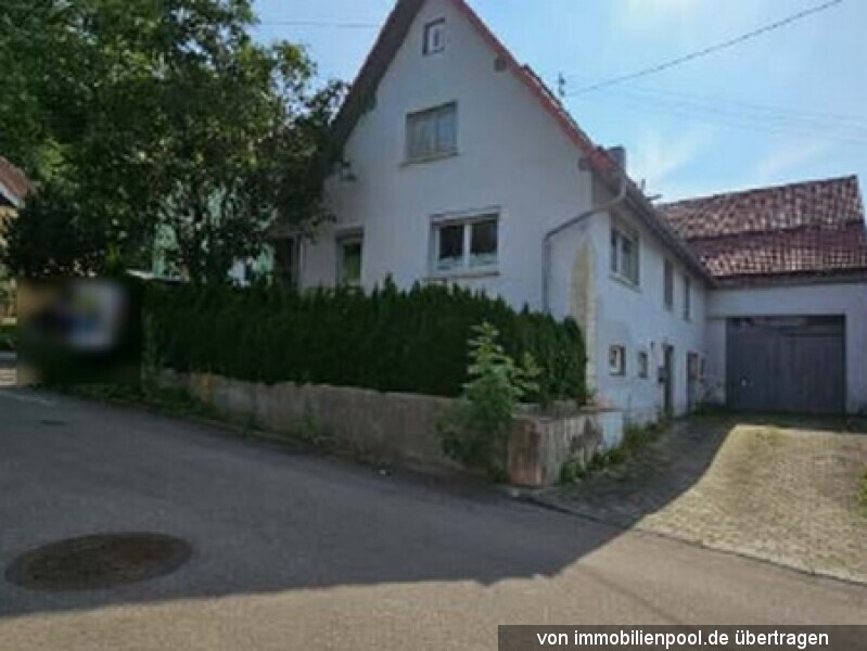 Foto 1 von 4 — Wohnhaus mit Scheune/Garage