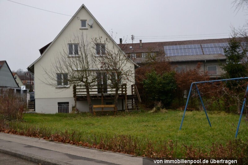 Foto 2 von 5 — Einfamilienhaus und Einzelgarage