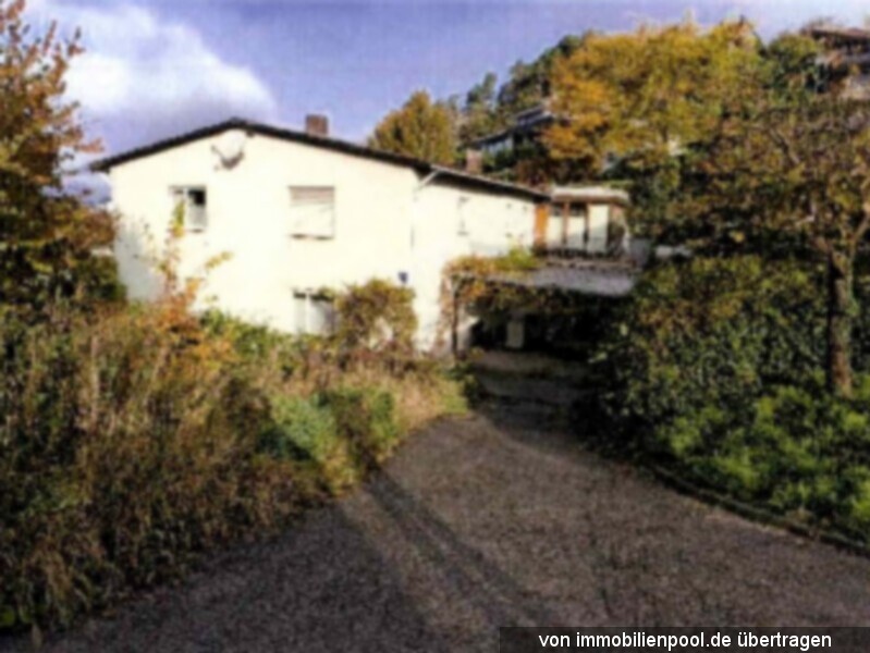 Foto 1 von 2 — freistehendes Wohnhaus