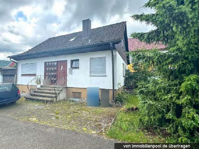 Foto 1 von 3 — Einfamilienhaus mit Garage