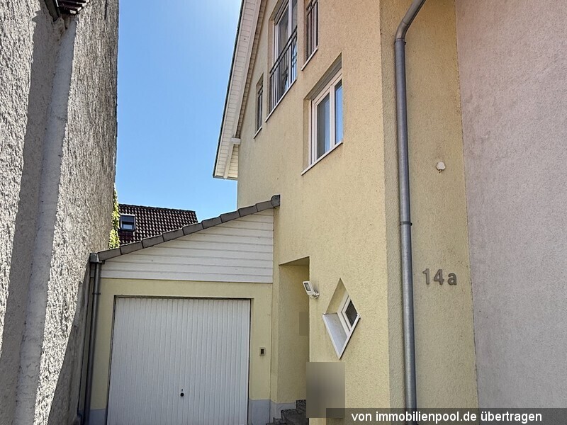 Foto 2 von 2 — Doppelhaushälfte mit Garage