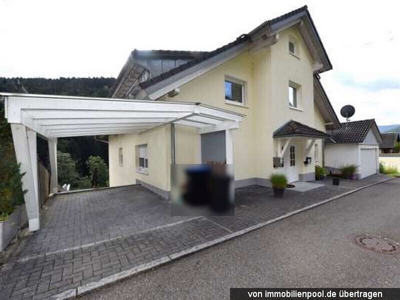 Foto 1 von 2 — Zweifamilienwohnhaus