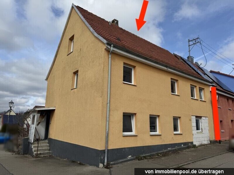 Foto 1 von 2 — Zweifamilienwohnhaus