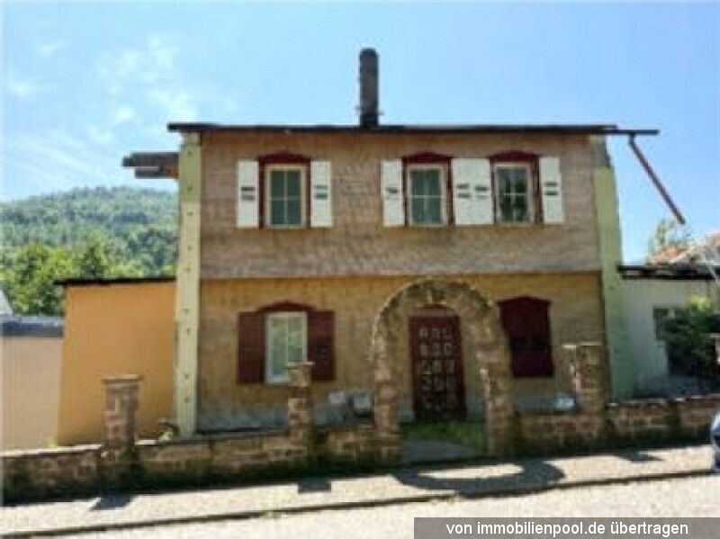 Foto 3 von 3 — Wohnhaus mit Garage, nicht fertiggestellt