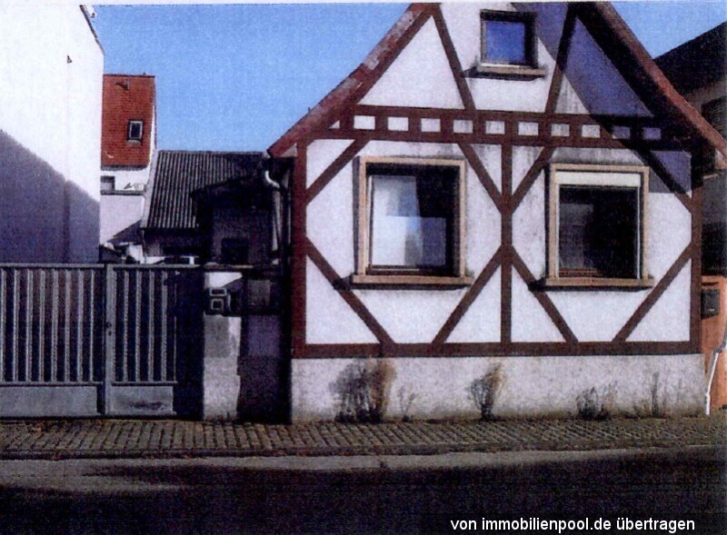 Foto 1 von 4 — Wohnhaus mit Anbau und Schopfgebäude