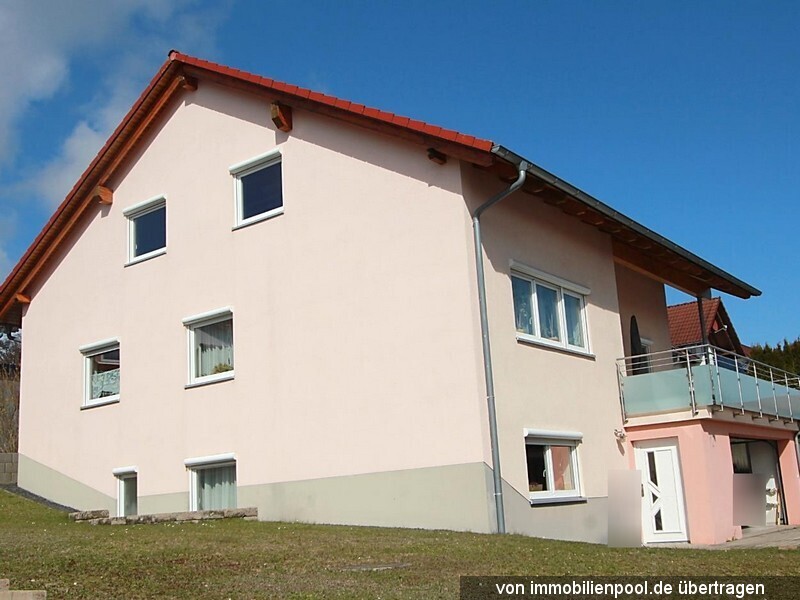 Foto 3 von 5 — Einfamilienhaus mit Doppelgarage und Geräteschuppen