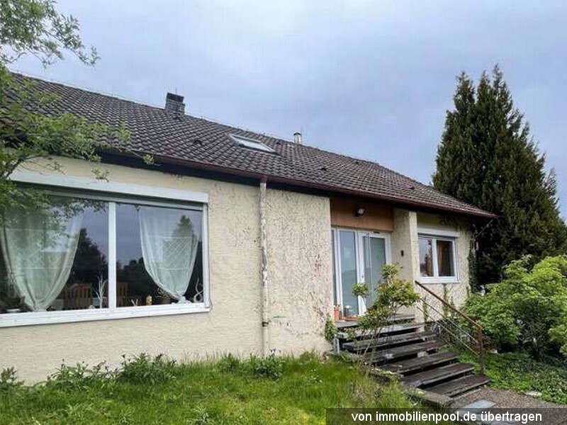 Foto 1 von 2 — Einfamilienhaus mit Garage und Scheune