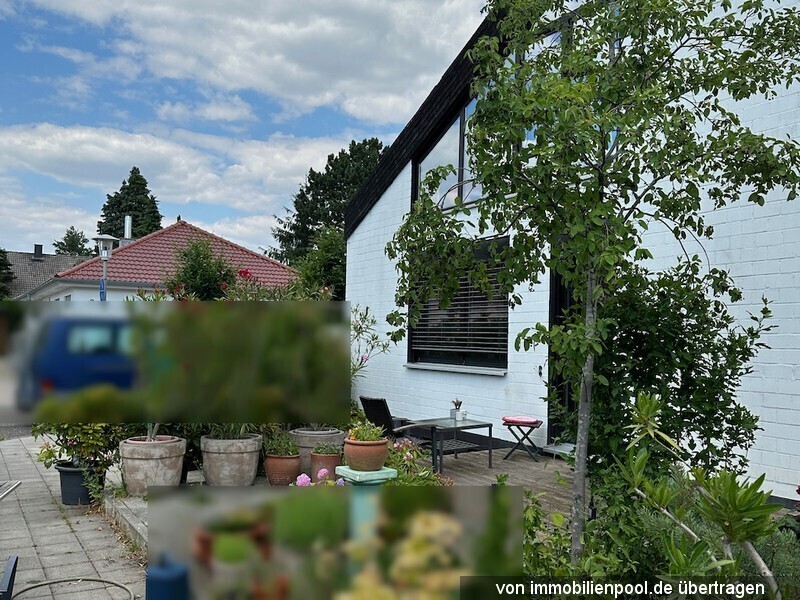 Foto 2 von 4 — Zweifamilienhaus mit Büro und Garagen