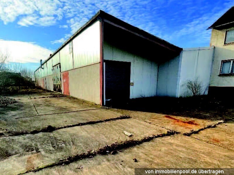 Foto 2 von 5 — Wohnhaus mit Gewerbehalle sowie mehrere Bau- und Landwirtschaftsgrun…