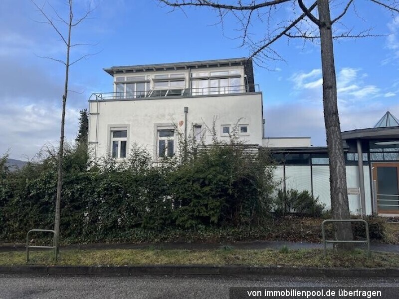 Foto 3 von 4 — Büroensemble über drei Grundstücke
