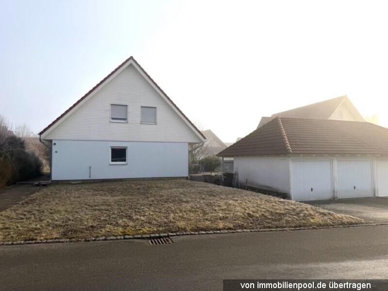 Foto 1 von 3 — Einfamilienhaus mit Doppelgarage