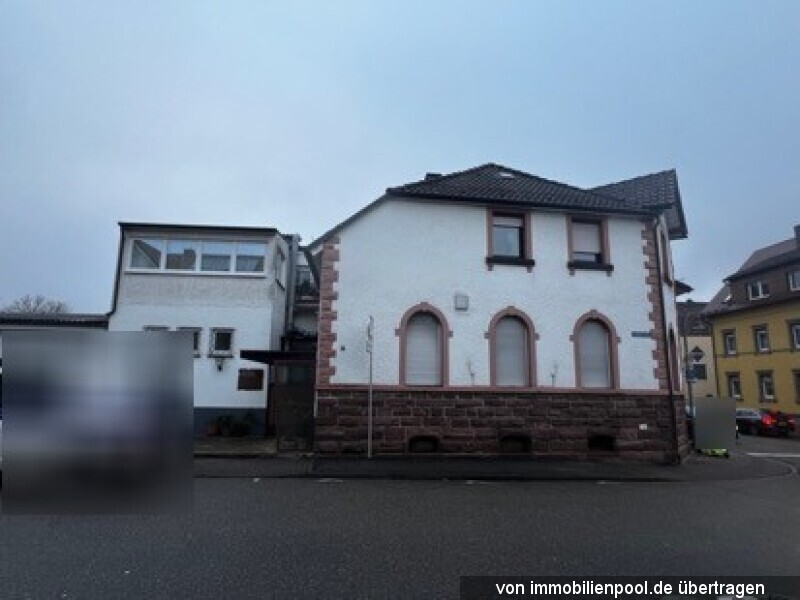 Foto 3 von 3 — Wohn- und Geschäftshaus