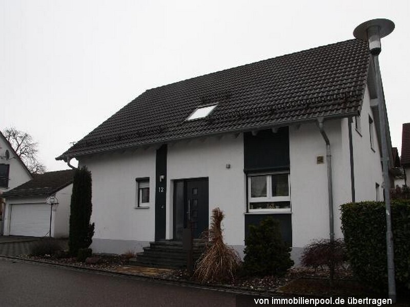 Foto 1 von 3 — Einfamilienhaus mit Doppelgarage