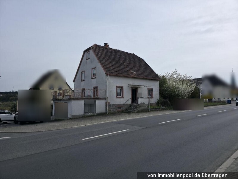 Foto 2 von 3 — Einfamilienhaus mit Halle