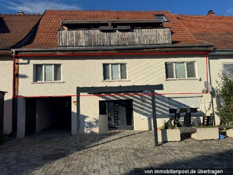 Foto 1 von 2 — 4,5-Zimmer-Wohnung mit Terrasse und Balkon
