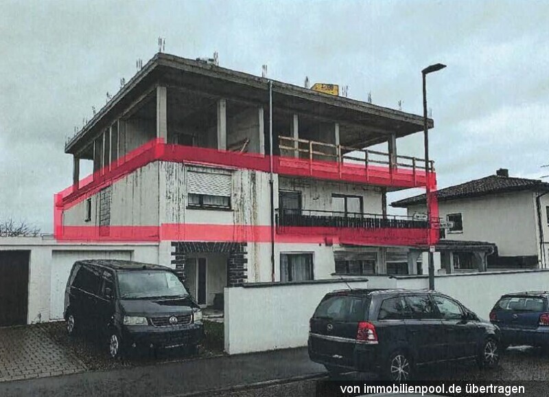 Foto 1 von 2 — Wohnung mit Kellerräumen und Garage