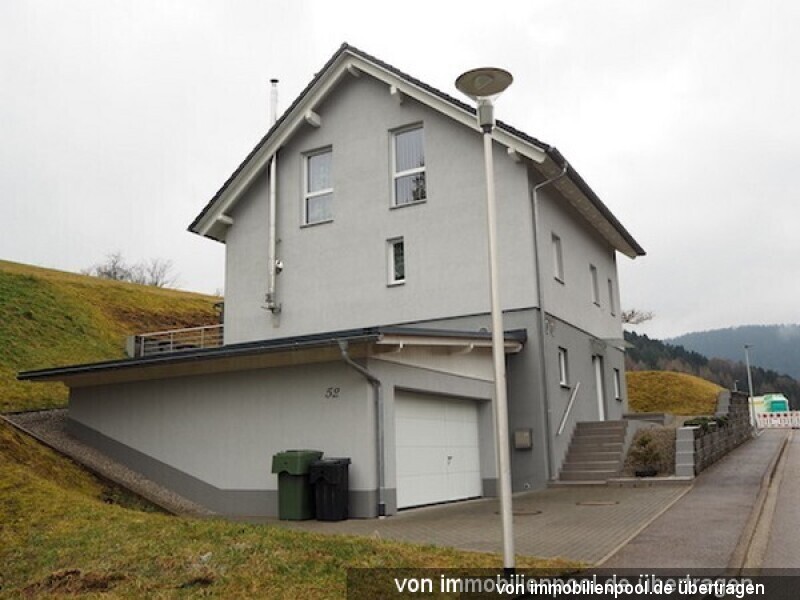 Foto 1 von 3 — Einfamilienhaus mit Doppelgarage