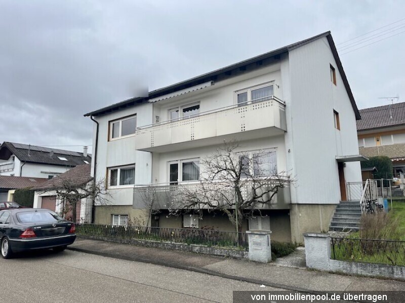 Foto 1 von 4 — Zweifamilienhaus mit Doppelgarage