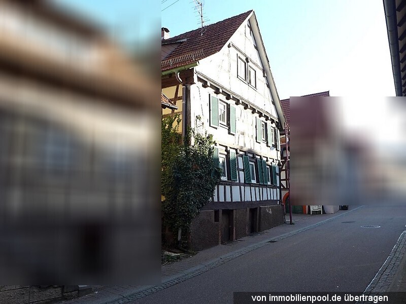 Foto 2 von 4 — Zweifamilienhaus mit Ökonomieanbau