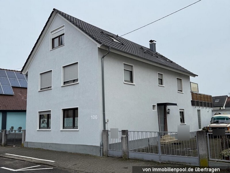 Foto 1 von 2 — Zweifamilienhaus mit Garage