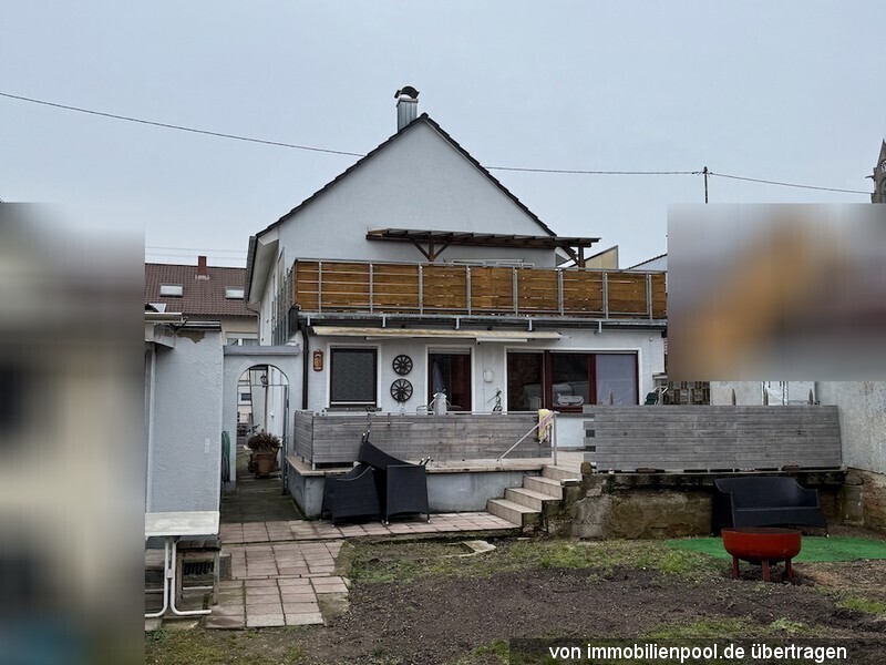 Foto 2 von 2 — Zweifamilienhaus mit Garage