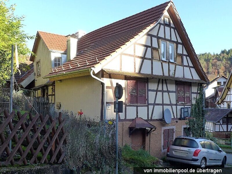 Foto 1 von 5 — Einfamilienhaus mit Scheunenanbau