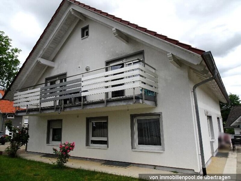 Foto 2 von 2 — Einfamilienhaus mit Garage und Carport