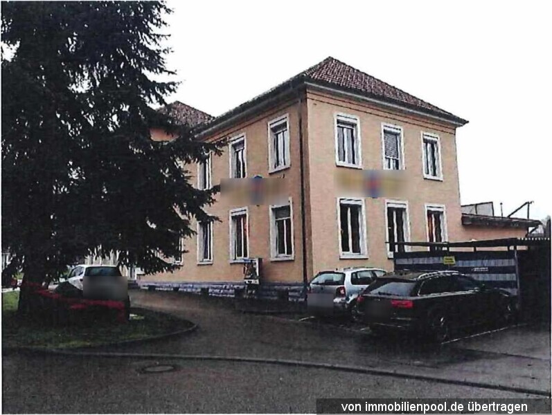 Foto 5 von 5 — Wohn- und Geschäftshaus mit Stellplätzen