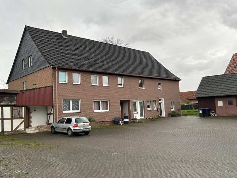 Foto 1 von 21 — Mehrfamilienhaus