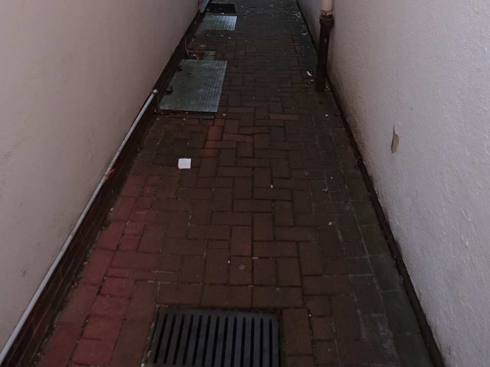 Foto 13 von 31 — Wohn-/Geschäftshaus