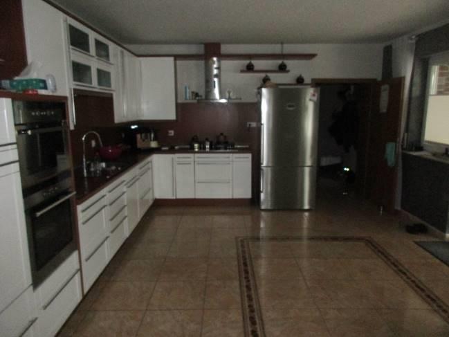 Foto 7 von 23 — Wohn-/Geschäftshaus, Einfamilienhaus mit Nebengebäuden